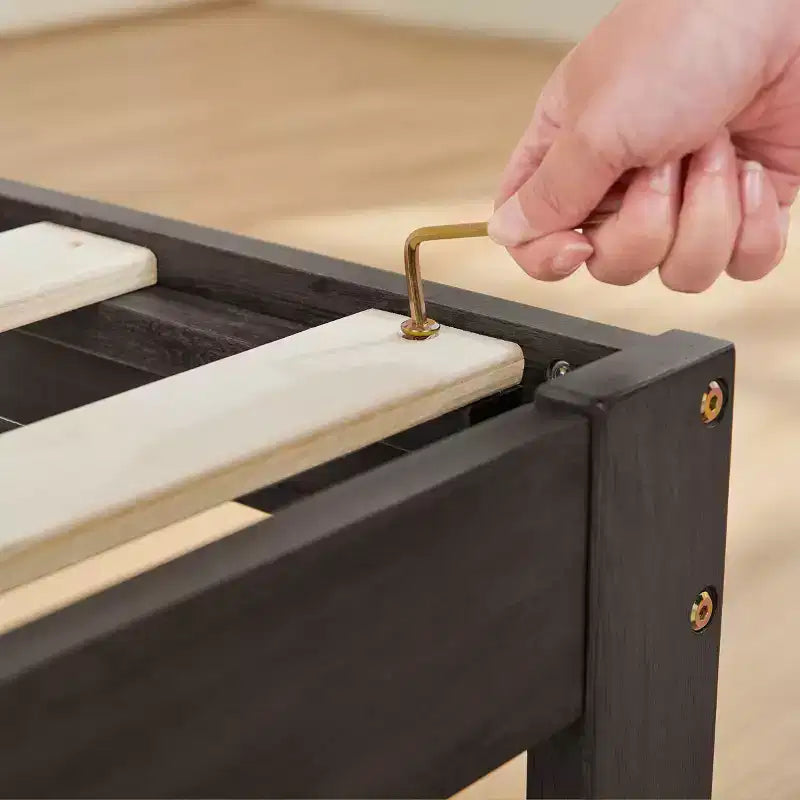 Base de cama de plataforma de madera maciza con soporte de listones de madera, gris oscuro