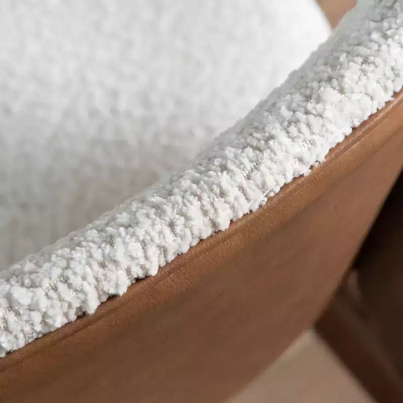 Sillón Orejero Acentuado de Bouclé Moderno de Mediados de Siglo, Patas de Nogal