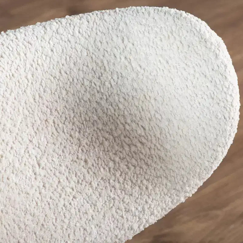 Sillón Orejero Acentuado de Bouclé Moderno de Mediados de Siglo, Patas de Nogal