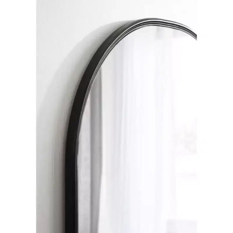 Espejo de pared decorativo enmarcado Caskill Capsule